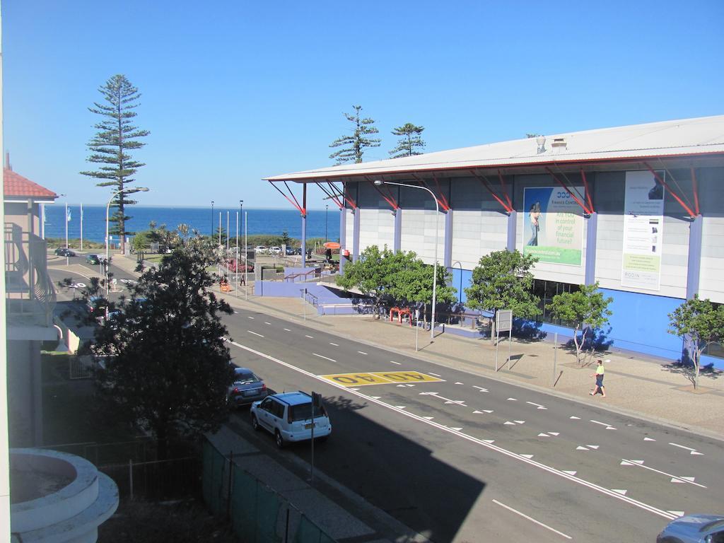 City Beach Motel Wollongong Exterior photo