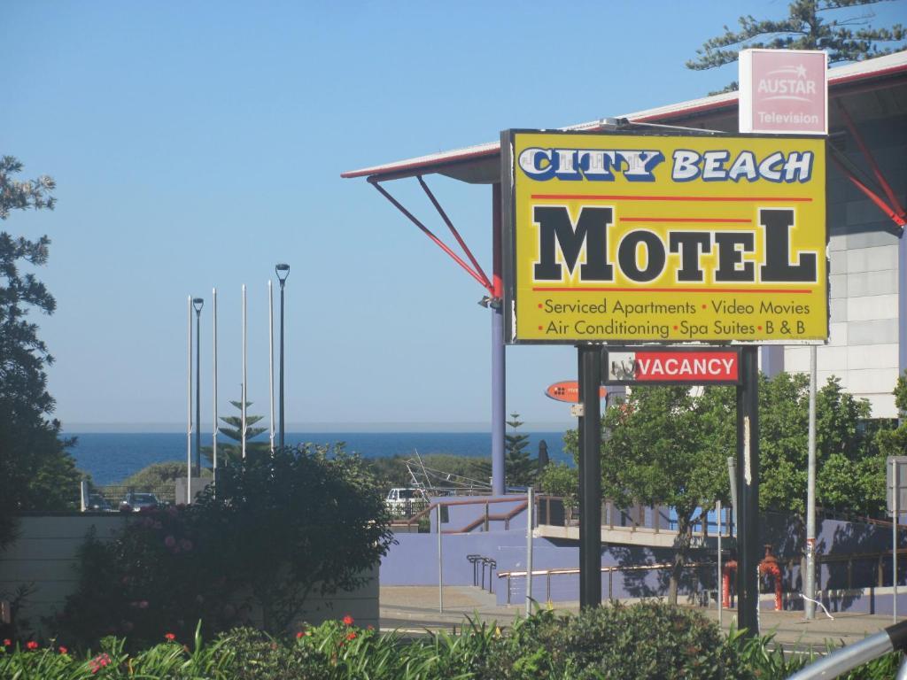City Beach Motel Wollongong Room photo