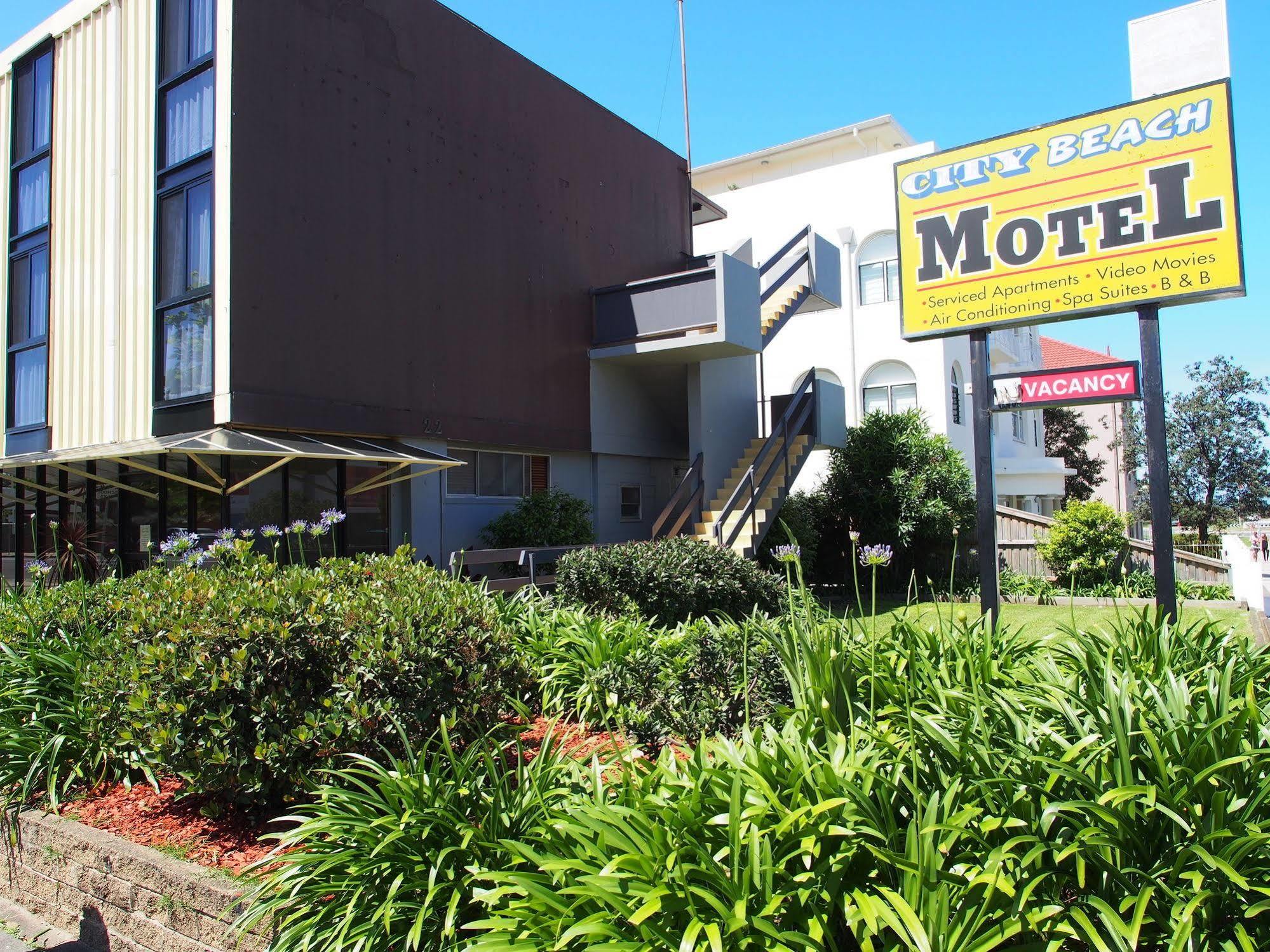 City Beach Motel Wollongong Exterior photo